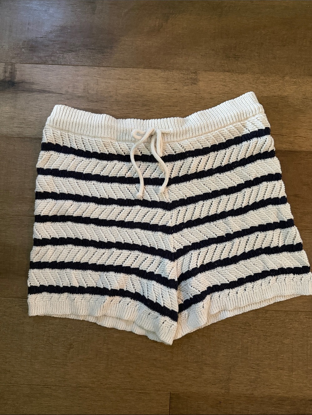 aerie Cream and Navy Striped High-Waist Knit Shorts with Drawstring 💋